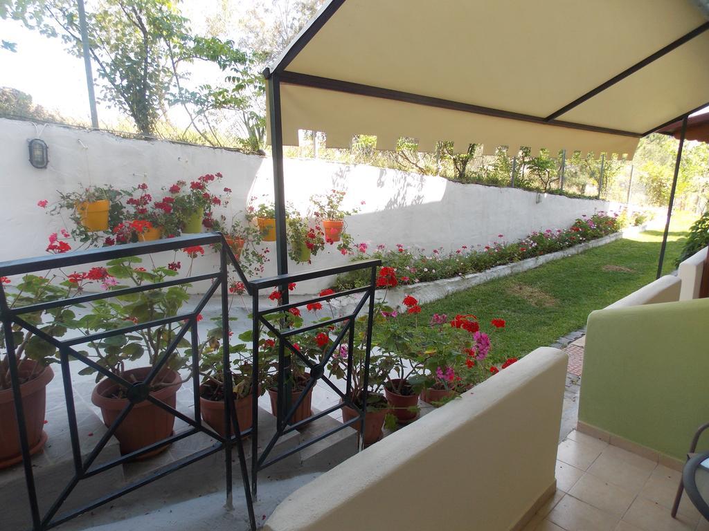Nikos Apartments ออร์โมส ปานากีอาส ภายนอก รูปภาพ