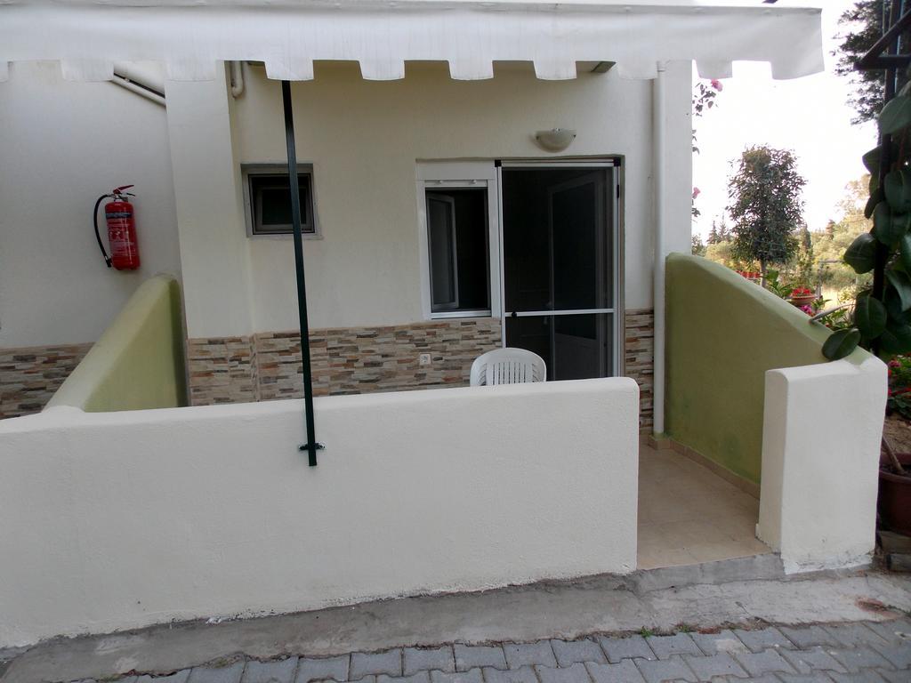 Nikos Apartments ออร์โมส ปานากีอาส ภายนอก รูปภาพ